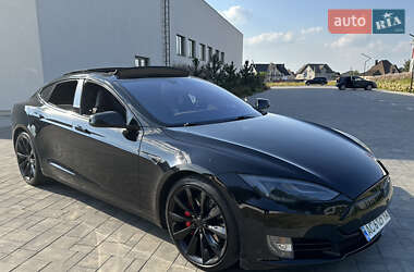 Tesla Model S 2016