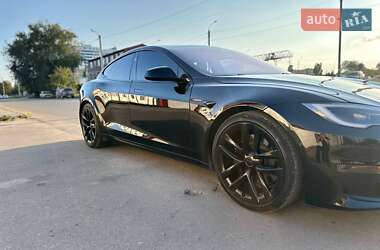 Tesla Model S  2021