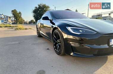 Tesla Model S  2021