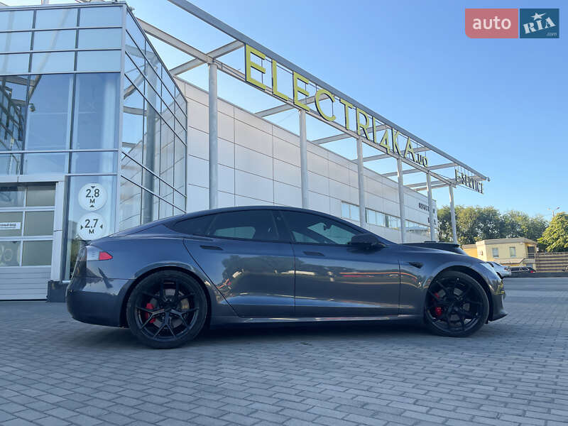 Лифтбек Tesla Model S 2019 в Днепре