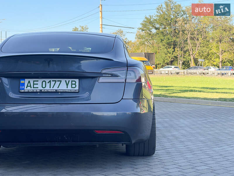 Лифтбек Tesla Model S 2019 в Днепре