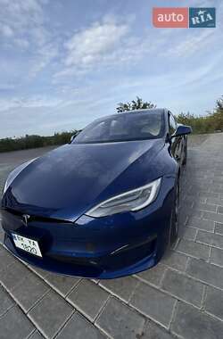 Tesla Model S  2021