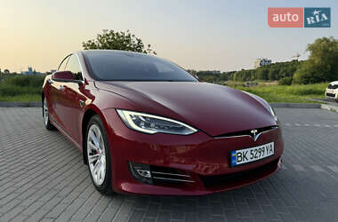 Tesla Model S  2016