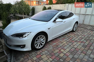 Tesla Model S  2016