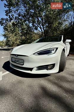 Tesla Model S  2017