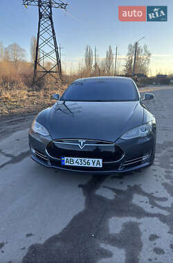 Tesla Model S 2014