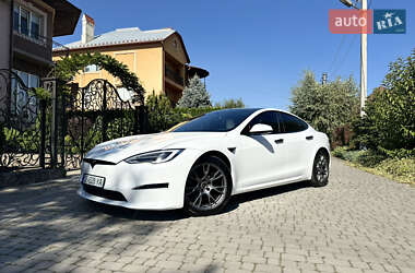 Tesla Model S  2022