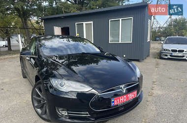 Tesla Model S  2015