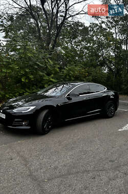 Tesla Model S  2017