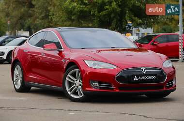 Tesla Model S  2013