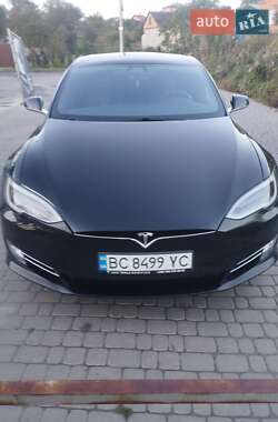 Tesla Model S  2018