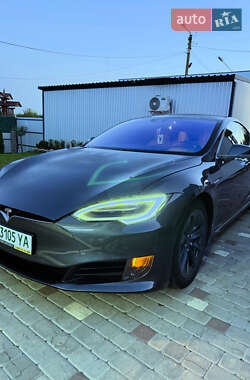 Tesla Model S  2016