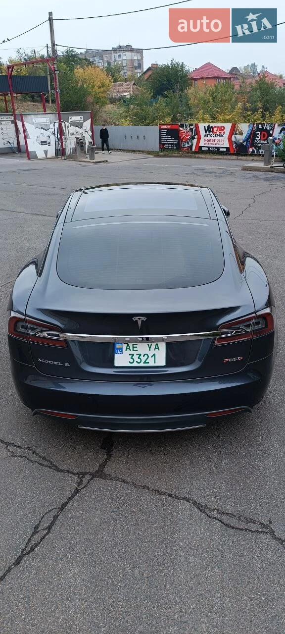 2014 Tesla Model S - мініатюра 3
