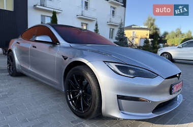 Tesla Model S  2024