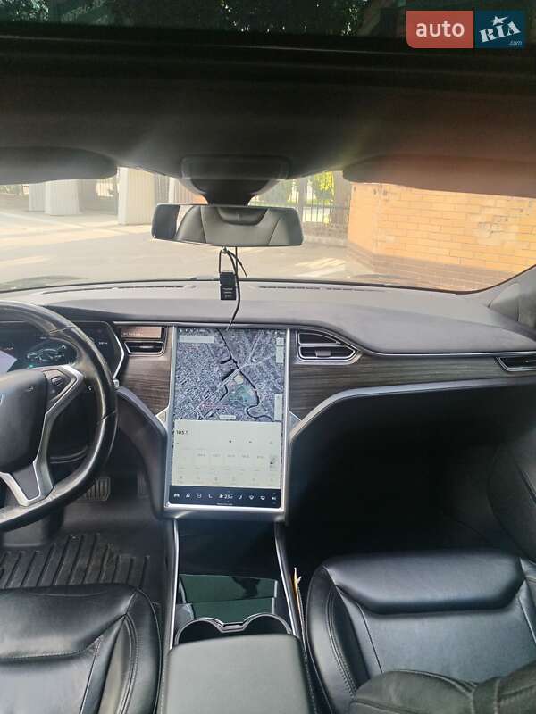 Лифтбек Tesla Model S 2016 в Александрие фото 4 Лифтбек Tesla Model S 2016 в Александрие