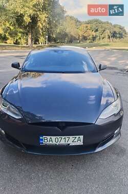Tesla Model S  2016