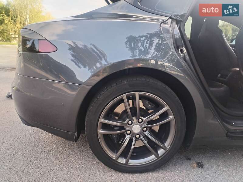 Лифтбек Tesla Model S 2016 в Александрие фото 16 Лифтбек Tesla Model S 2016 в Александрие