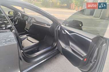 Лифтбек Tesla Model S 2016 в Александрие фото 18 Лифтбек Tesla Model S 2016 в Александрие