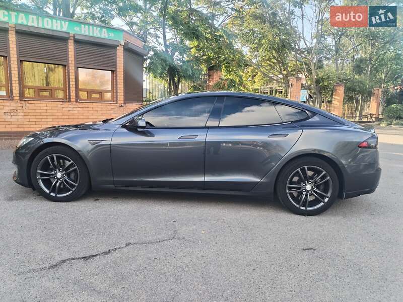 Лифтбек Tesla Model S 2016 в Александрие фото 22 Лифтбек Tesla Model S 2016 в Александрие