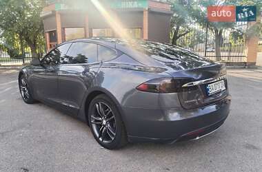 Лифтбек Tesla Model S 2016 в Александрие фото 23 Лифтбек Tesla Model S 2016 в Александрие