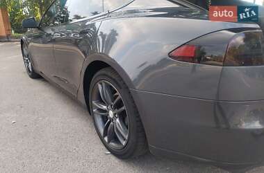 Лифтбек Tesla Model S 2016 в Александрие фото 30 Лифтбек Tesla Model S 2016 в Александрие