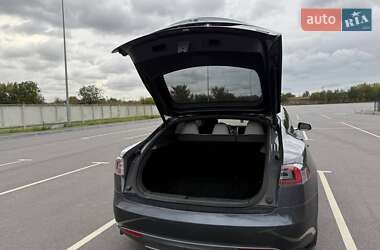 Tesla Model S  2015