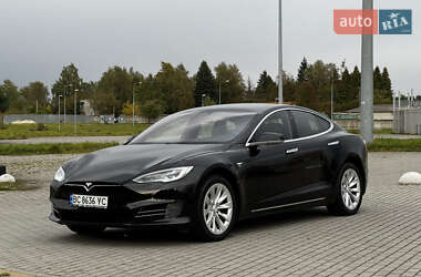 Tesla Model S  2018