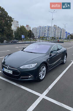Tesla Model S  2014