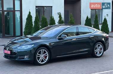 Tesla Model S  2015