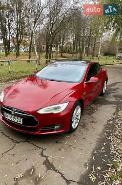 Tesla Model S  2015