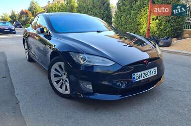 Tesla Model S  2015