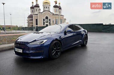 Tesla Model S  2022