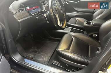 Лифтбек Tesla Model S 2015 в Киеве