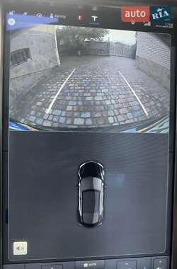 Лифтбек Tesla Model S 2015 в Киеве
