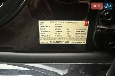 Лифтбек Tesla Model S 2015 в Киеве