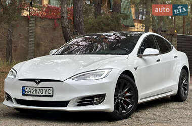 Tesla Model S  2019