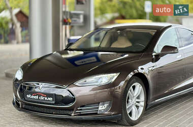 Tesla Model S  2014