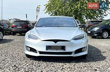 Tesla Model S 2014