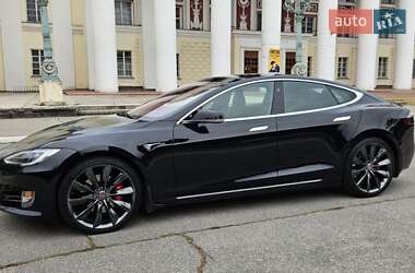 Лифтбек Tesla Model S 2017 в Днепре