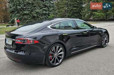 Лифтбек Tesla Model S 2017 в Днепре