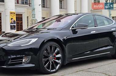 Tesla Model S  2017