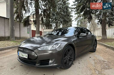 Tesla Model S  2014