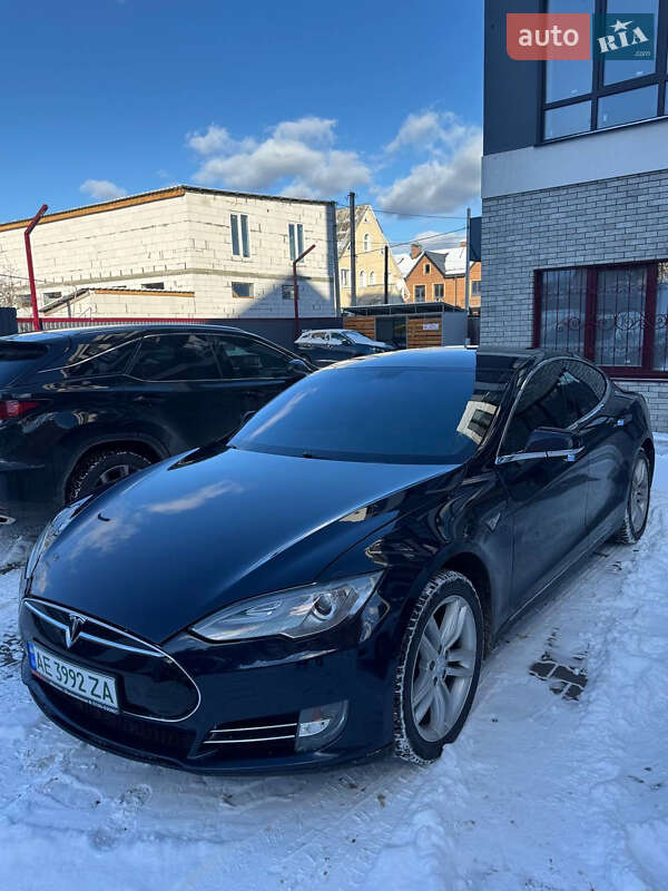 Tesla Model S