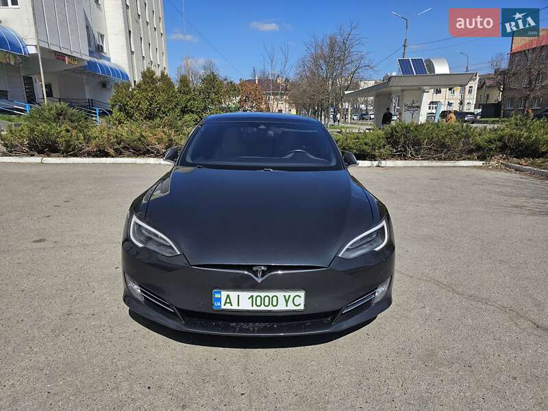 Лифтбек Tesla Model S 2016 в Белой Церкви