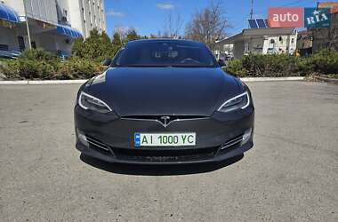 Лифтбек Tesla Model S 2016 в Белой Церкви