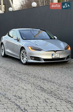Tesla Model S  2016