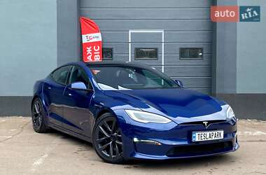 Tesla Model S  2021