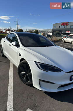 Tesla Model S  2022