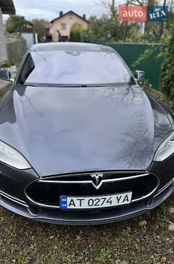 Tesla Model S  2015