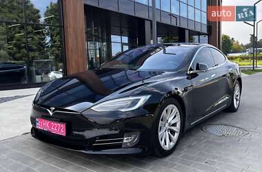 Tesla Model S  2016